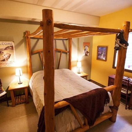 The Roost Lodge คาลิสเปล ภายนอก รูปภาพ
