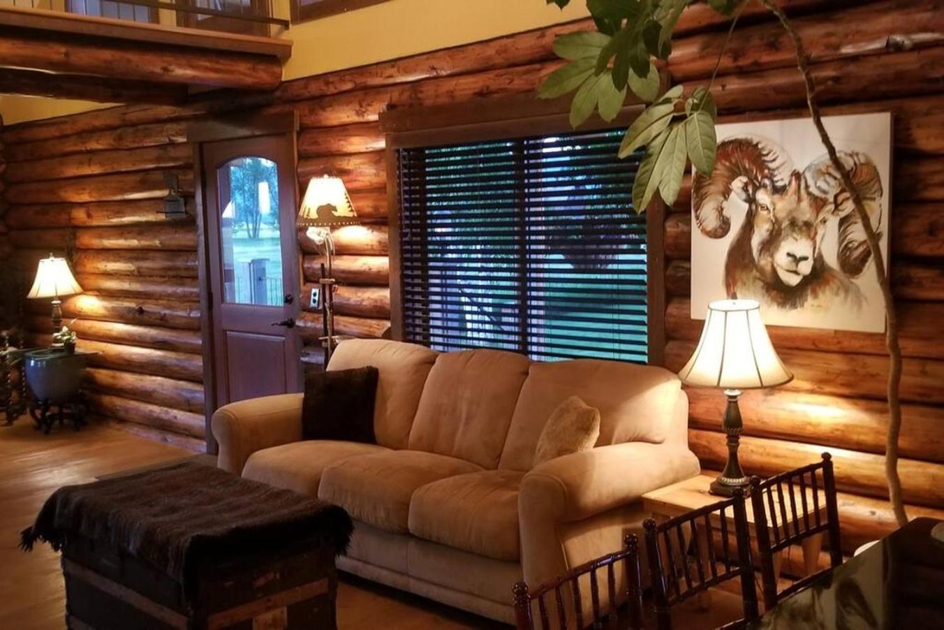 The Roost Lodge คาลิสเปล ภายนอก รูปภาพ